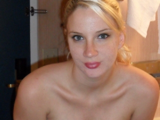 SamanthaFinesse webcam girl as a performer. Gallery photo 3.