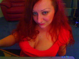 TouchMeNow webcam girl as a performer. Gallery photo 7.