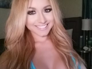 LiveCamCLips - MeganAniston webcam blonde chick