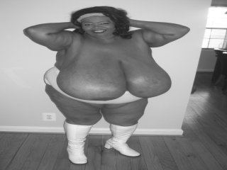 NORMASTITZ webcam girl as a performer. Gallery photo 6.