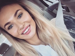 MisCatrice webcam girl as a performer. Gallery photo 2.