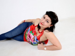 HELGA_Charm