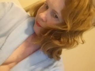 Angela_Hamilton