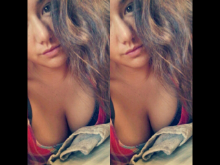 AliceJames webcam girl as a performer. Gallery photo 6.