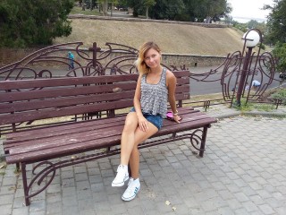 Pretty_Blonde_Here