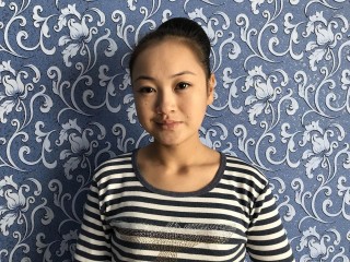 MayaBei webcam girl as a performer. Gallery photo 3.
