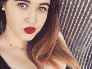 ElizabethB