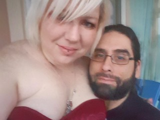 TiffaniSweets webcam girl as a performer. Gallery photo 1.
