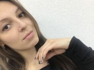 AdelleRose21 webcam girl as a performer. Gallery photo 5.
