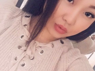 Lovely_lie