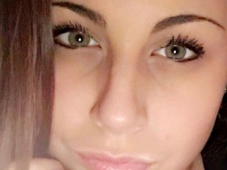 GorgeousGreenEyedGodess