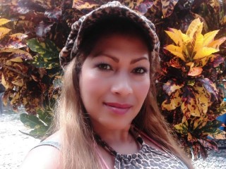 Samantha_cloe