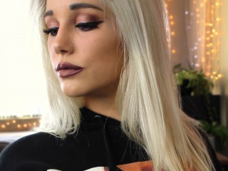 Lexi_lluv webcam girl as a performer. Gallery photo 1.