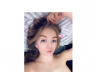 AlexaLovelyXO