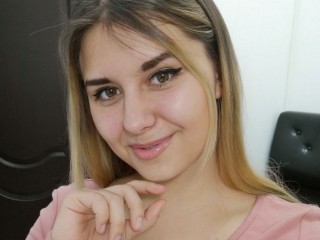 LucyJuciy webcam girl as a performer. Gallery photo 6.