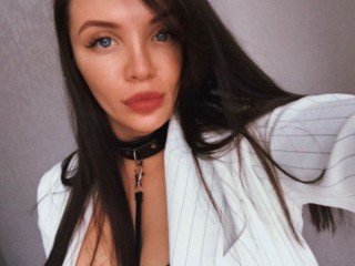 Anna_Bell69