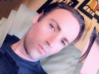 Hotstud38