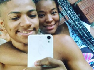 Hotcouplemax_linda