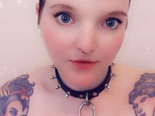 TiniVonTease