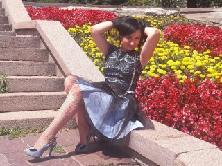 EvaVaughn webcam girl as a performer. Gallery photo 4.