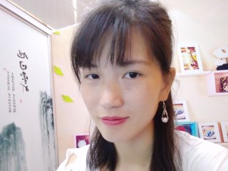 liytam webcam girl as a performer. Gallery photo 3.