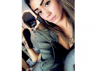 AnyaDee73 webcam girl as a performer. Gallery photo 5.