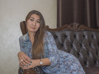 Leyla_Martin webcam girl as a performer. Gallery photo 2.
