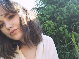 CuteTati webcam girl as a performer. Gallery photo 4.