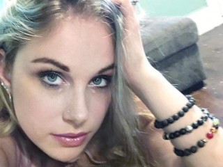 EvaAngelica webcam girl as a performer. Gallery photo 4.