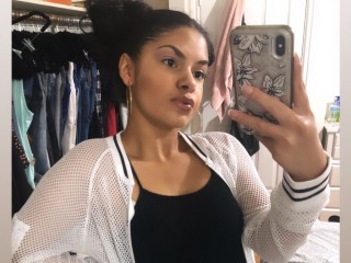 Malibu2001 webcam girl as a performer. Gallery photo 6.