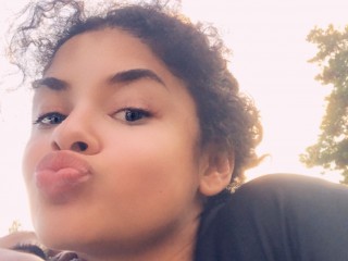 Malibu2001 webcam girl as a performer. Gallery photo 8.