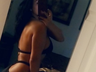 amandasteele webcam girl as a performer. Gallery photo 2.