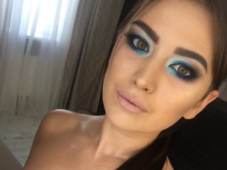 your_pretty_cat webcam girl as a performer. Gallery photo 1.