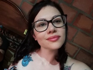 MaddisonCarter webcam girl as a performer. Gallery photo 1.