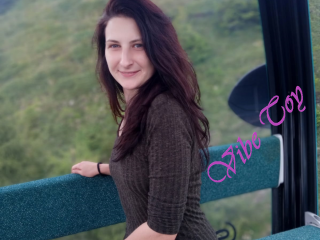 xoxoxo_love_me webcam girl as a performer. Gallery photo 3.