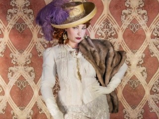 MadameTzarina webcam girl as a performer. Gallery photo 1.