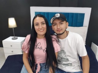 EmilyAndJack webcam girl as a performer. Gallery photo 1.
