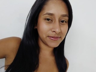 Nicole_Anistonn