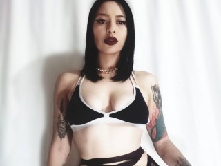 ARTTEMISSA webcam girl as a performer. Gallery photo 3.