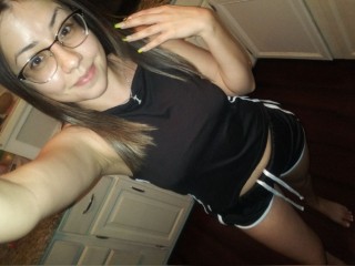 Samira_Hernz webcam girl as a performer. Gallery photo 1.