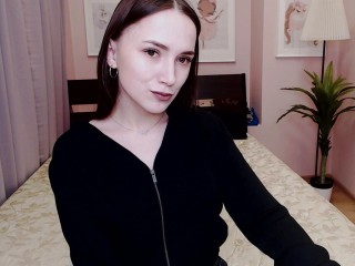 CuteTati webcam girl as a performer. Gallery photo 7.