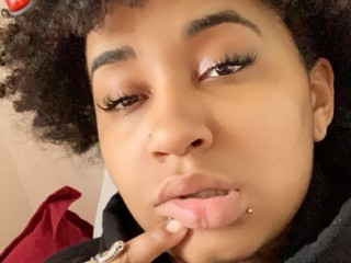 Krustyante webcam girl as a performer. Gallery photo 2.