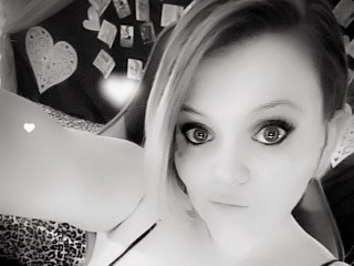 Honey_Chambers's Streamate show and profile