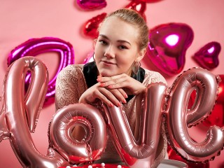 KaliSpark webcam girl as a performer. Gallery photo 4.