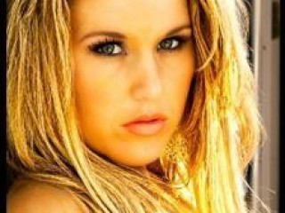 LilSexiRaya webcam girl as a performer. Gallery photo 2.