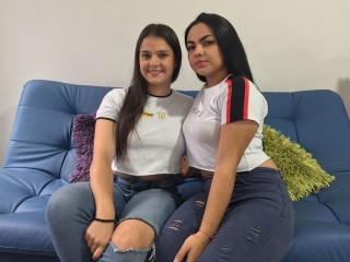 Mia_and_Lea