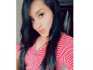 littlebratz webcam girl as a performer. Gallery photo 1.