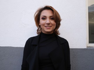 PaigeLars webcam girl as a performer. Gallery photo 1.