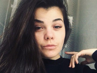 Toymiss webcam girl as a performer. Gallery photo 1.