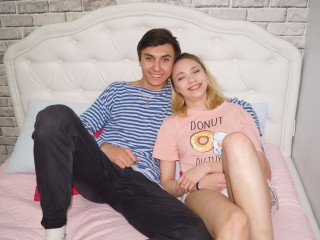 Archie_and_CianikKor webcam girl as a performer. Gallery photo 1.